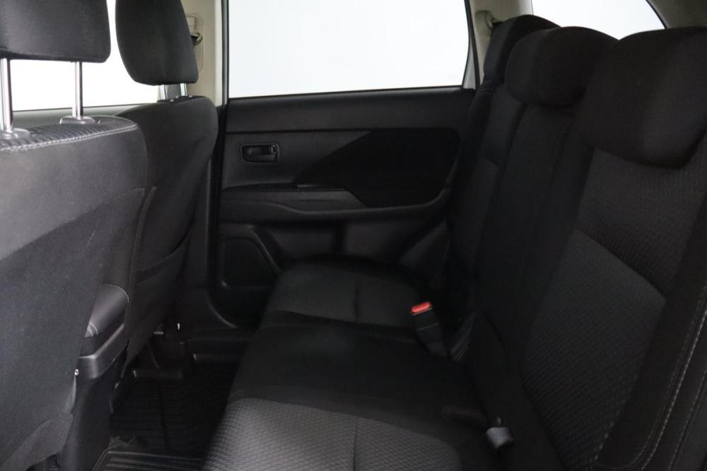Mitsubishi Outlander III Рестайлинг 3 Санкт-Петербург  - изображение 13
