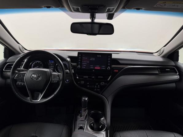 Toyota Camry VIII (XV70) Рестайлинг с пробегом 2021 года, цена 3 150 000 рублей, 76502 км, седан, Автокод Объявления