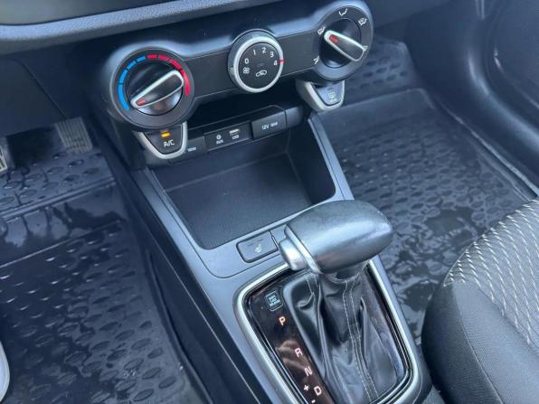Kia Rio IV с пробегом 2018 года, цена 1 506 520 рублей, 84418 км, хэтчбек, Автокод Объявления