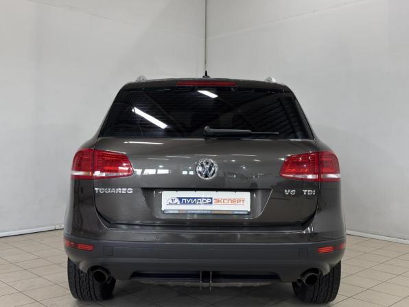 Volkswagen Touareg II Рестайлинг с пробегом 2015 года, цена 2 899 000 рублей, 131754 км, внедорожник, Автокод Объявления