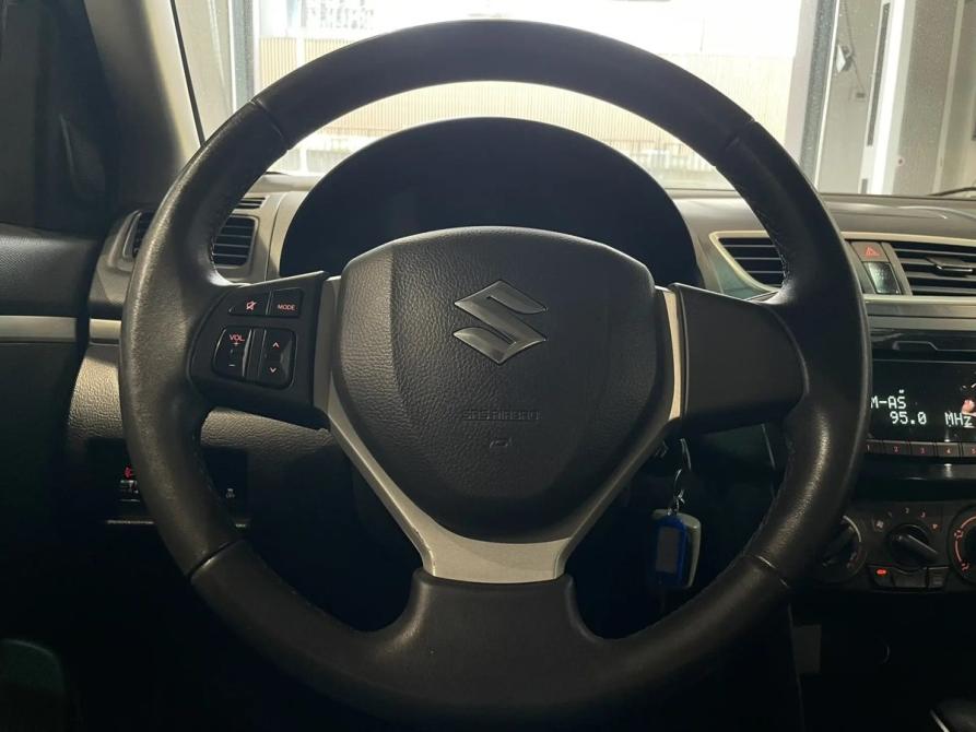 Suzuki Swift IV Москва  - изображение 12