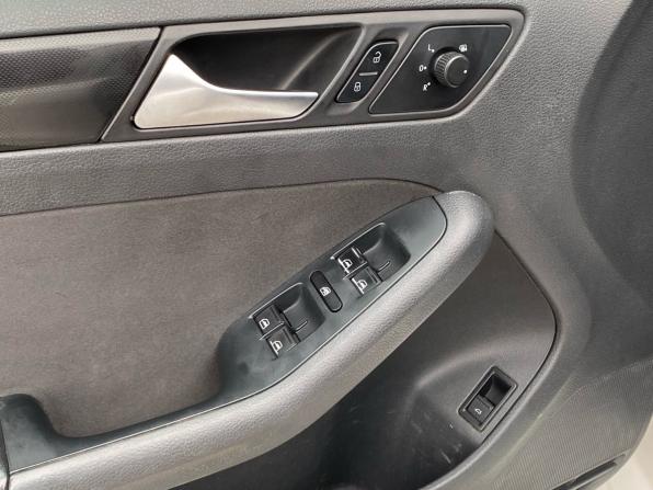 Volkswagen Jetta VI с пробегом 2013 года, цена 650 000 рублей, 291069 км, седан, Автокод Объявления