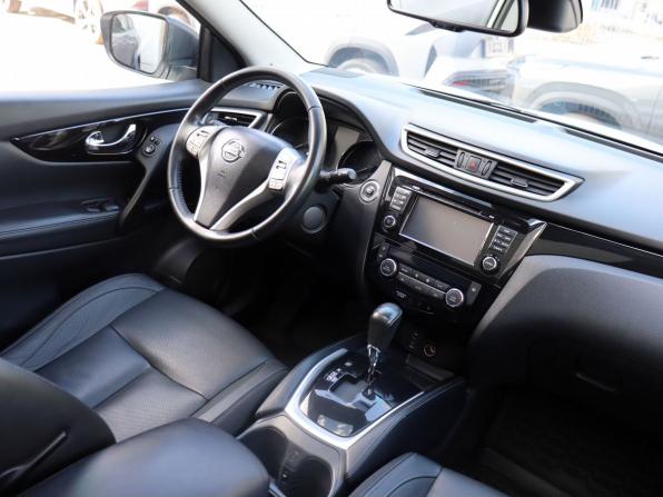 Nissan Qashqai II с пробегом 2016 года, цена 1 610 000 рублей, 111927 км, внедорожник, Автокод Объявления