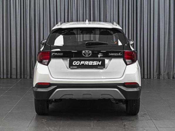 Toyota Yaris XP150 Рестайлинг с пробегом 2021 года, цена 1 775 000 рублей, 34077 км, хэтчбек, Автокод Объявления