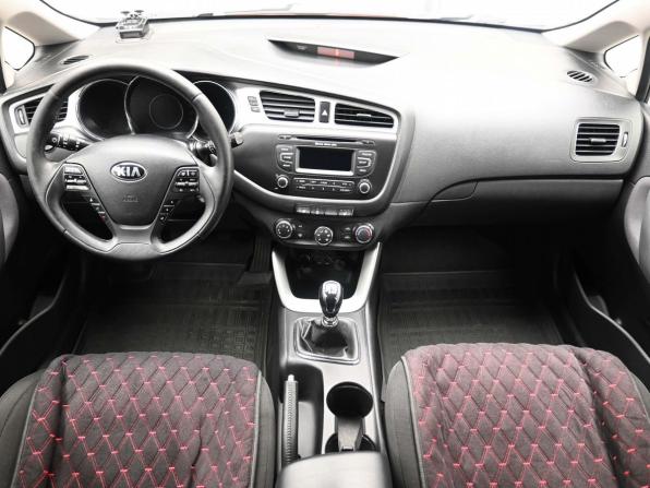 Kia Ceed II с пробегом 2012 года, цена 929 000 рублей, 196192 км, универсал, Автокод Объявления