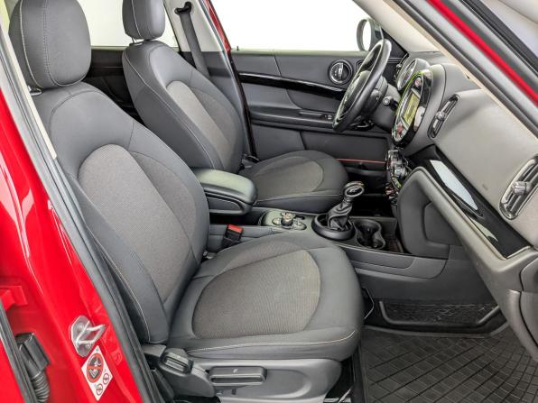 Mini Clubman II с пробегом 2017 года, цена 1 725 000 рублей, 109365 км, универсал, Автокод Объявления