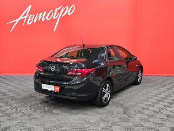 Opel Astra J Рестайлинг с пробегом 2013 года, цена 800 000 рублей, 177030 км, седан, Автокод Объявления