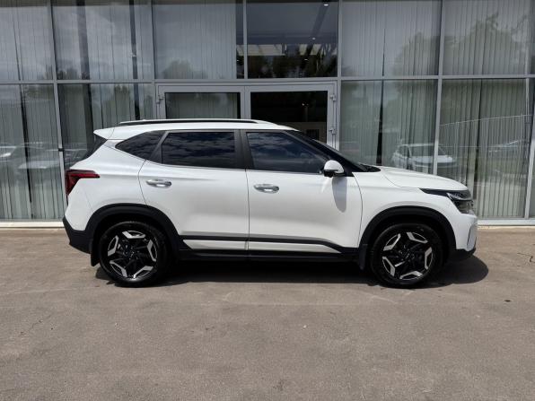 Kia Seltos I Рестайлинг с пробегом 2024 года, цена 2 550 000 рублей, 21022 км, внедорожник, Автокод Объявления
