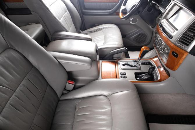 Lexus LX II Рестайлинг с пробегом 2004 года, цена 2 599 000 рублей, 341215 км, внедорожник, Автокод Объявления