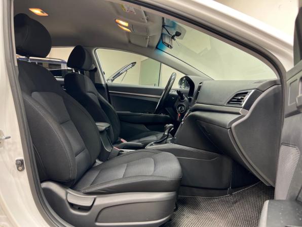 Hyundai Elantra VI (AD) с пробегом 2018 года, цена 1 400 000 рублей, 147000 км, седан, Автокод Объявления