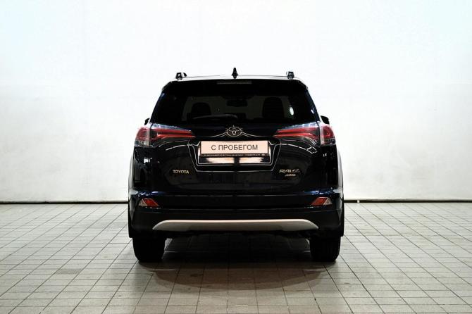 Toyota RAV4 IV (XA40) Рестайлинг с пробегом 2017 года, цена 2 649 000 рублей, 92314 км, внедорожник, Автокод Объявления