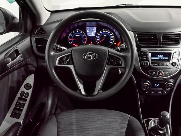Hyundai Solaris I Рестайлинг с пробегом 2016 года, цена 1 050 000 рублей, 186006 км, седан, Автокод Объявления