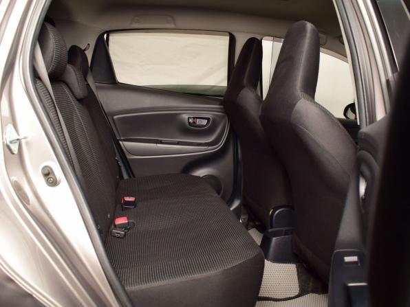 Toyota Vitz III (XP130) Рестайлинг 2 с пробегом 2017 года, цена 1 145 995 рублей, 65159 км, хэтчбек, Автокод Объявления