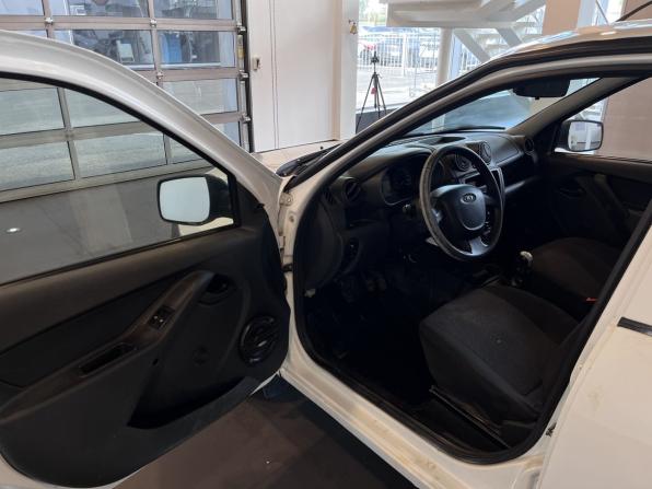 Lada (ВАЗ) Granta I с пробегом 2015 года, цена 360 000 рублей, 177062 км, седан, Автокод Объявления