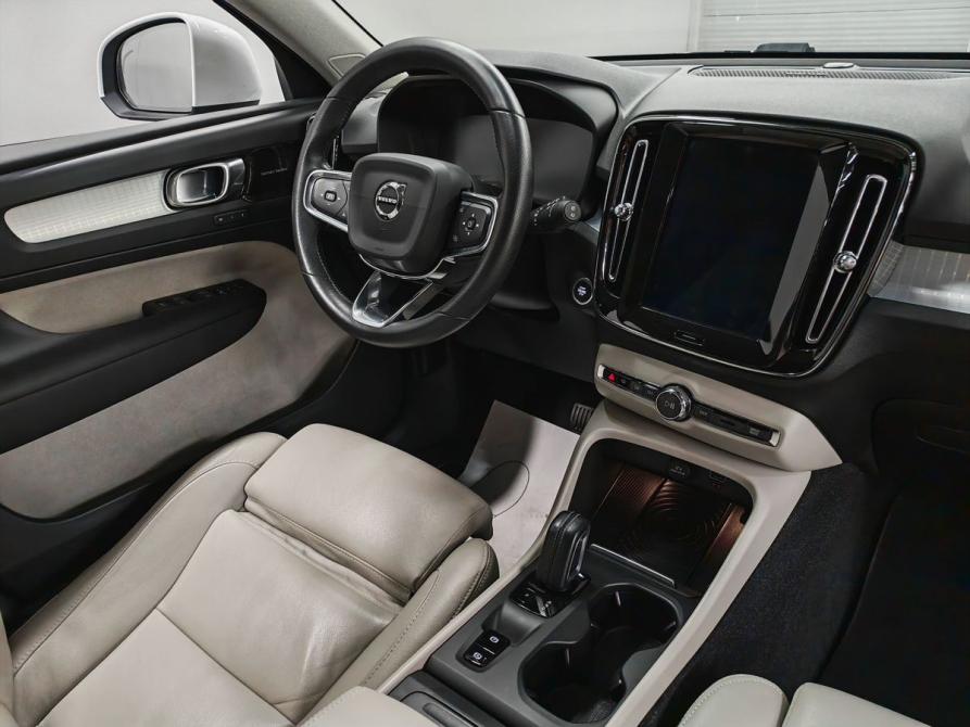 Volvo XC40 I Москва  - изображение 10