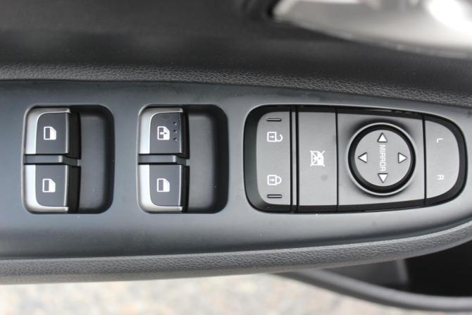 Kia Rio IV Рестайлинг с пробегом 2022 года, цена 1 777 000 рублей, 94538 км, хэтчбек, Автокод Объявления