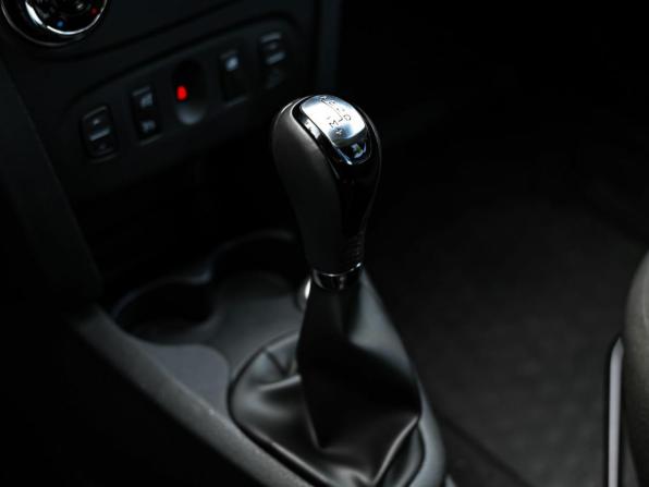 Renault Sandero II с пробегом 2017 года, цена 860 000 рублей, 156648 км, хэтчбек, Автокод Объявления