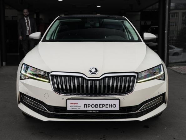 Skoda Superb III Рестайлинг с пробегом 2020 года, цена 2 699 000 рублей, 53940 км, лифтбек, Автокод Объявления