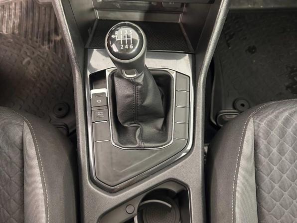 Volkswagen Tiguan II с пробегом 2017 года, цена 1 843 000 рублей, 241796 км, внедорожник, Автокод Объявления