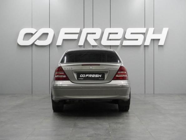 Mercedes-Benz C-Класс II (W203) Рестайлинг с пробегом 2006 года, цена 698 000 рублей, 292243 км, седан, Автокод Объявления
