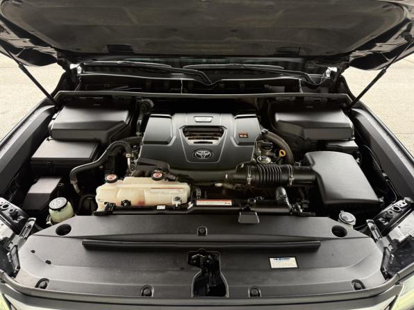 Toyota Land Cruiser 300 Series с пробегом 2021 года, цена 10 800 000 рублей, 163697 км, внедорожник, Автокод Объявления