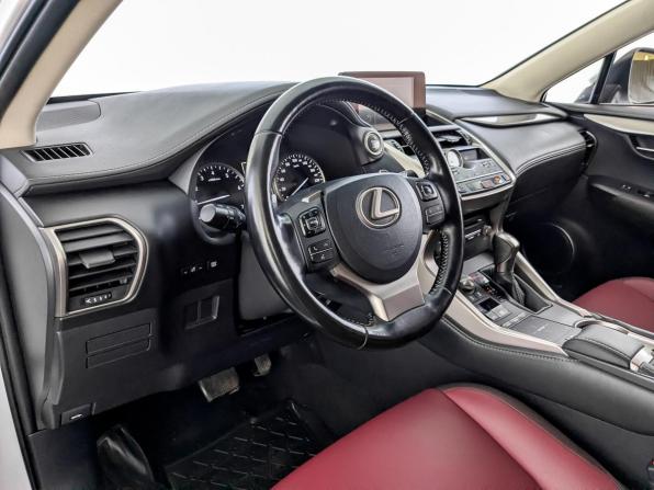 Lexus NX I Рестайлинг с пробегом 2018 года, цена 2 940 000 рублей, 129618 км, внедорожник, Автокод Объявления