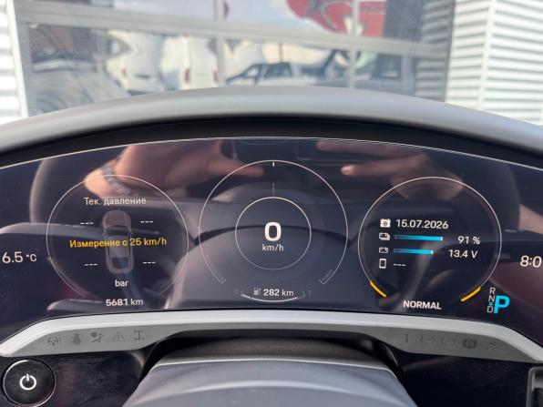 Porsche Taycan I с пробегом 2021 года, цена 12 990 000 рублей, 5680 км, седан, Автокод Объявления