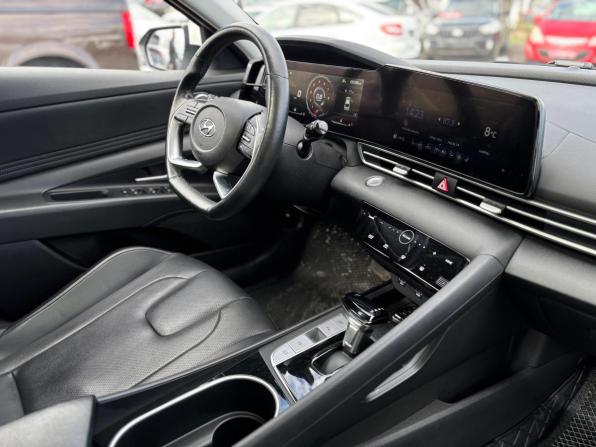 Hyundai Elantra VII (CN7) с пробегом 2021 года, цена 2 100 000 рублей, 18993 км, седан, Автокод Объявления
