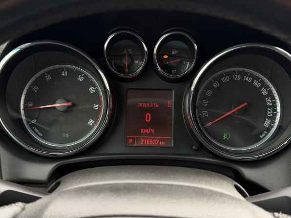 Opel Astra J Рестайлинг с пробегом 2013 года, цена 790 000 рублей, 216530 км, седан, Автокод Объявления