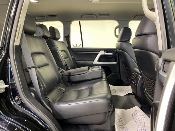 Toyota Land Cruiser 200 Series Рестайлинг 2 с пробегом 2016 года, цена 5 400 000 рублей, 198578 км, внедорожник, Автокод Объявления