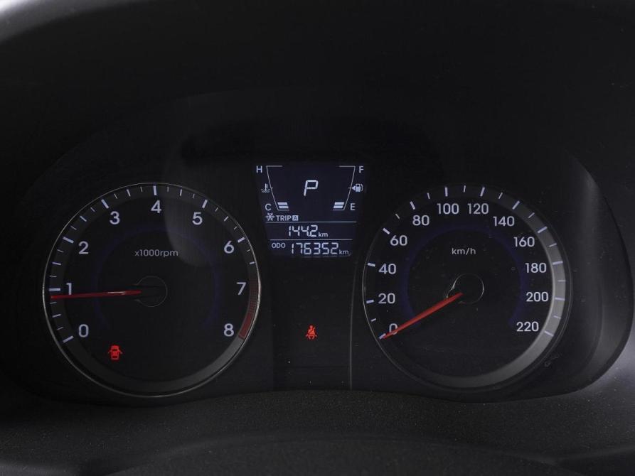 Hyundai Solaris I Ростов-на-Дону  - изображение 15