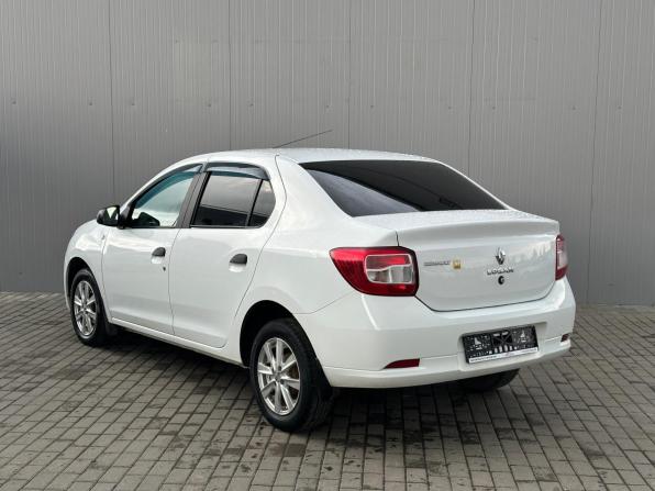 Renault Logan II с пробегом 2017 года, цена 802 000 рублей, 105496 км, седан, Автокод Объявления