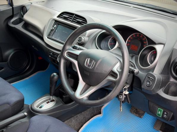 Honda Fit II с пробегом 2011 года, цена 799 000 рублей, 163500 км, хэтчбек, Автокод Объявления