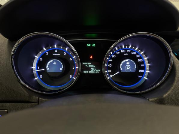 Hyundai Sonata VI (YF) с пробегом 2011 года, цена 949 000 рублей, 213136 км, седан, Автокод Объявления