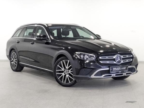 Mercedes-Benz E-Класс V (W213 S213 C238) Рестайлинг с пробегом 2020 года, цена 4 440 000 рублей, 117759 км, универсал, Автокод Объявления