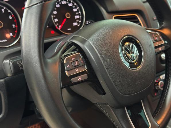 Volkswagen Touareg II с пробегом 2014 года, цена 2 205 000 рублей, 310198 км, внедорожник, Автокод Объявления