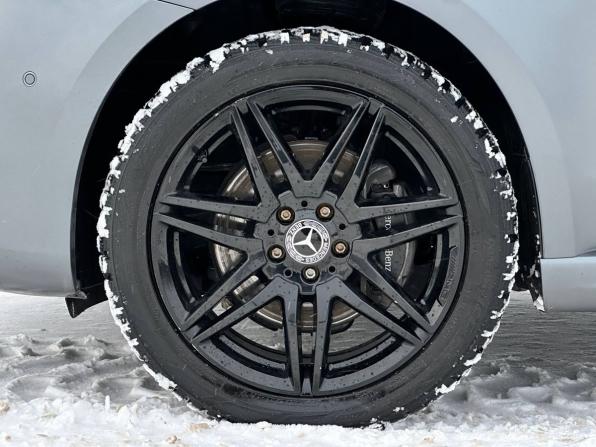 Mercedes-Benz V-Класс III (W447) Рестайлинг с пробегом 2023 года, цена 10 000 000 рублей, 57750 км, минивэн, Автокод Объявления