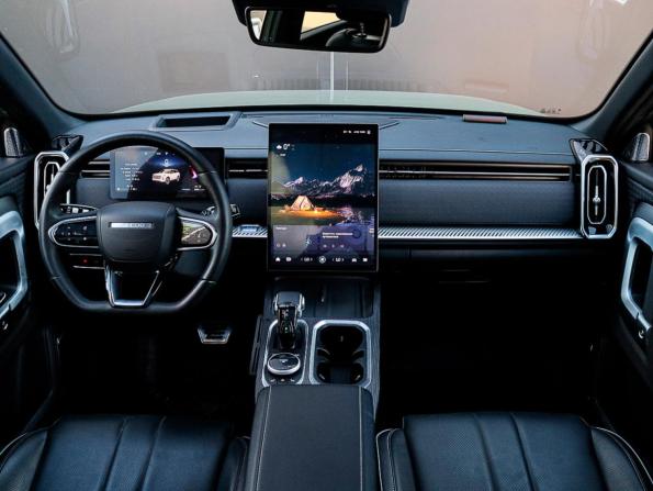 Jaecoo J7 I с пробегом 2024 года, цена 2 380 000 рублей, 65502 км, внедорожник, Автокод Объявления