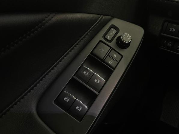 Toyota Avalon V с пробегом 2022 года, цена 2 980 000 рублей, 57312 км, седан, Автокод Объявления