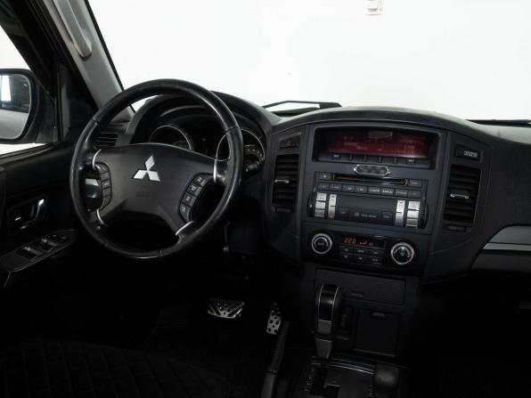 Mitsubishi Pajero IV с пробегом 2011 года, цена 1 650 000 рублей, 325383 км, внедорожник, Автокод Объявления
