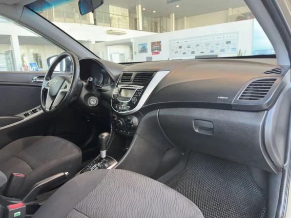Hyundai Solaris I с пробегом 2014 года, цена 770 000 рублей, 173300 км, седан, Автокод Объявления