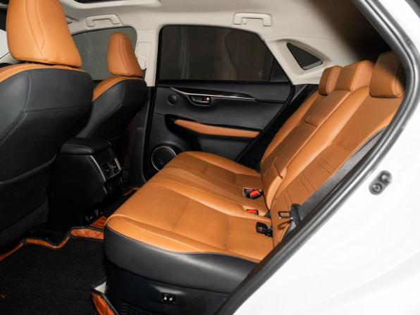 Lexus NX I Рестайлинг с пробегом 2018 года, цена 3 250 000 рублей, 144683 км, внедорожник, Автокод Объявления