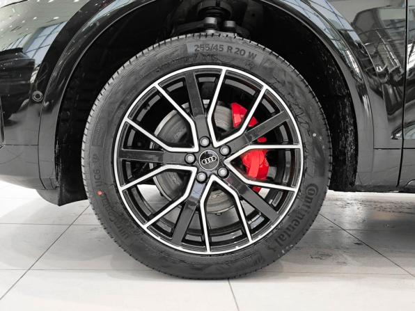 Audi Q5 II (FY) Рестайлинг с пробегом 2025 года, цена 5 430 000 рублей, 11 км, внедорожник, Автокод Объявления