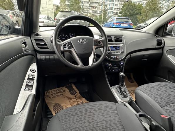 Hyundai Solaris I Рестайлинг с пробегом 2016 года, цена 1 049 000 рублей, 205172 км, седан, Автокод Объявления