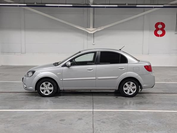 Kia Rio II Рестайлинг с пробегом 2011 года, цена 550 000 рублей, 308853 км, седан, Автокод Объявления