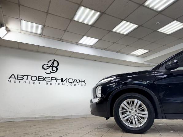 Mitsubishi Outlander IV с пробегом 2023 года, цена 3 500 000 рублей, 58103 км, внедорожник, Автокод Объявления