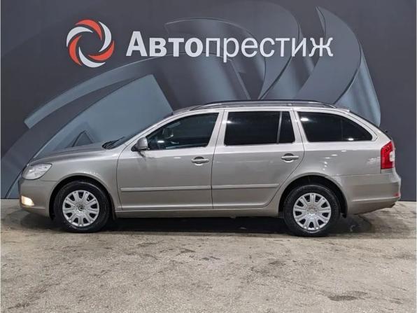 Skoda Octavia II (A5) Рестайлинг с пробегом 2011 года, цена 545 000 рублей, 300000 км, универсал, Автокод Объявления