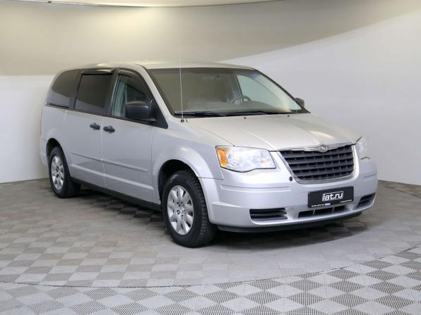 Chrysler Town &amp; Country V с пробегом 2008 года, цена 825 000 рублей, 260000 км, минивэн, Автокод Объявления