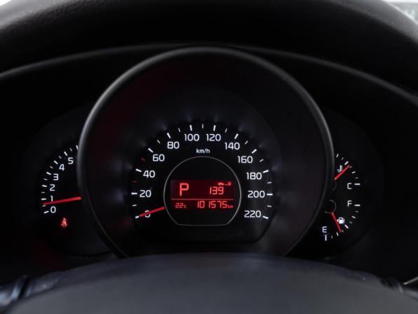 Kia Soul II Рестайлинг с пробегом 2018 года, цена 1 750 000 рублей, 101575 км, хэтчбек, Автокод Объявления