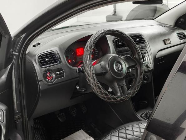 Volkswagen Polo V с пробегом 2012 года, цена 525 500 рублей, 255395 км, седан, Автокод Объявления